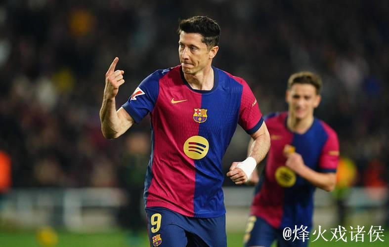 巴萨官方宣布皮纳续约至2029,青训前锋斩获86球49助攻 巴萨官方宣布皮纳续约至2029,青训前锋斩获86球49助攻