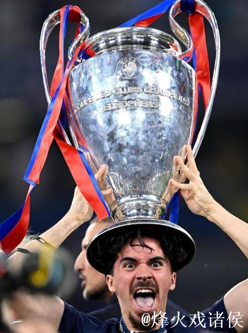 维蒂尼亚:逆转比赛并非首次,我们全力以赴打进 维蒂尼亚:逆转比赛并非首次,我们全力以赴打进